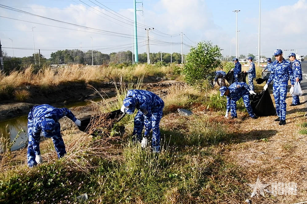 Bộ tư lệnh Vùng Cảnh sát biển 3 chung tay bảo vệ môi trường